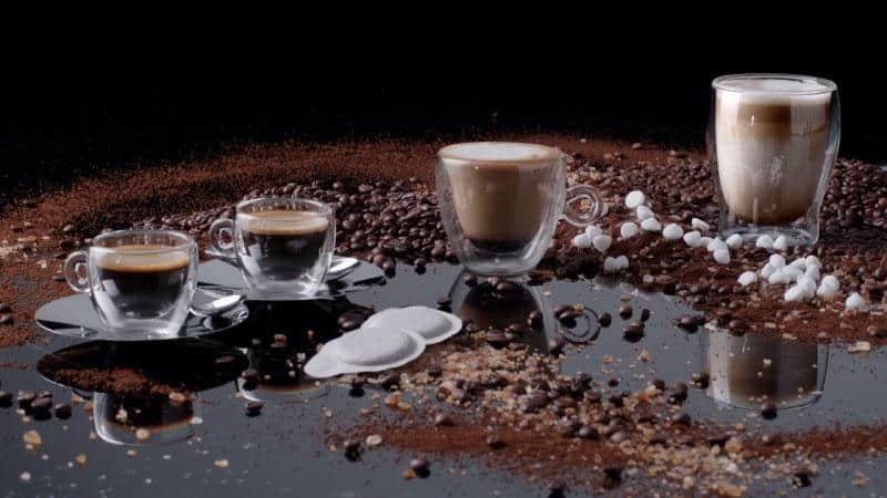 Máy Pha Cà Phê Smeg ECF01CREU Cream Máy Pha Cà Phê Smeg ECF01CREU Cream