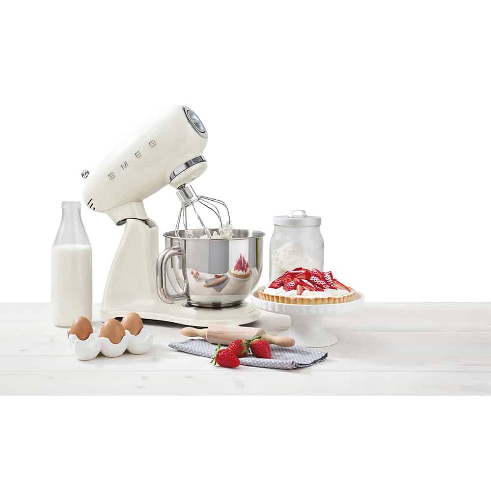 SMF03CREU-7 Máy Trộn Bột Smeg SMF03CREU Màu Kem