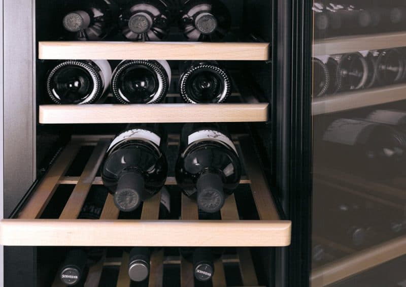 Tủ Rượu CASO 653 WineComfort 38 Chai Tủ Rượu CASO 653 WineComfort 38 Chai