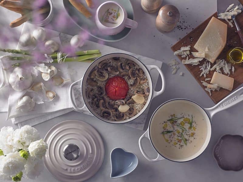 Nồi Gang Le Creuset 24cm Meringue Màu Cát