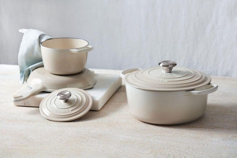 Nồi Gang LeCreuset 20cm Meringue 6 NOI Le Creuset 20 cm mau trang vang Meringue 2 Gia Dụng Đức Đà Nẵng