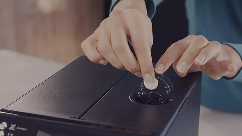 Cách Vệ Sinh Máy Pha Cà Phê Espresso Chi Tiết, Đúng Cách 4 Viên Tẩy Dầu Cafe Philips CA6704/10 - 6 Viên