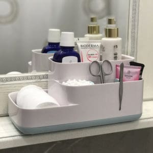 Khay Đựng Bàn Chải Mỹ Phẩm Nhà Tắm Joseph Joseph 70504 EasyStore Trắng Xanh 3 Khay Đựng Bàn Chải Mỹ Phẩm Nhà Tắm Joseph Joseph 70504 EasyStore Trắng Xanh