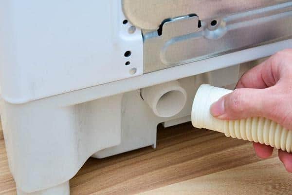 cách vắt khô quần áo bằng máy giặt