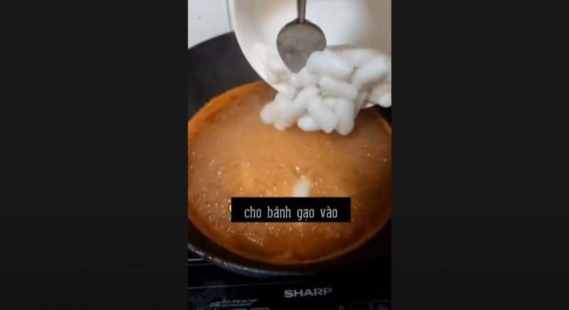 cách làm bánh gạo từ cơm nguội