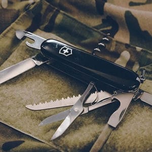 https://giadungducdanang.vn/san-pham/dung-cu-da-nang-victorinox-huntsman-nero-137133b1
