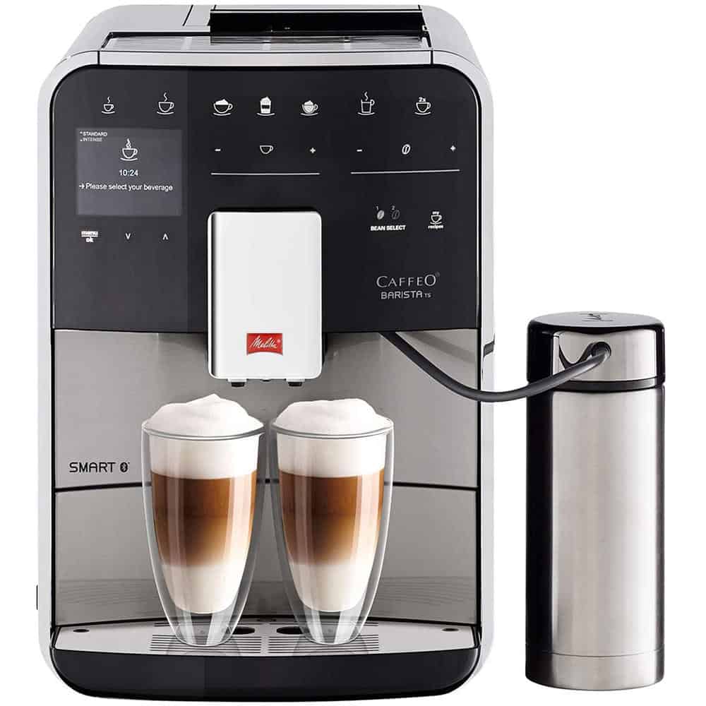 Melitta-Caffeo-Barista-TS-Smart-1 Hoàn toàn tự động để tạo ra những ly cà phê hoàn hảo từ hạt cà phê chất lượng. Bảng điều khiển cảm ứng trực quan và màn hình TFT, đơn giản để pha chế chỉ với thao tác chạm. Điều khiển từ xa với kết nối thông minh qua ứng dụng Melitta® Connect. Trang bị công nghệ lọc nước Melitta® Pro Aqua cùng hệ thống Aroma Plus. Có nhiều công thức pha chế kết hợp với tính năng tự động chọn lựa hạt cà phê từ khay đựng. Trang bị máy xay hạt với độ ồn cực thấp cùng hệ thống đánh sữa linh hoạt. 100% nhập khẩu từ Đức & EU