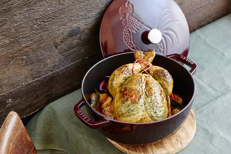 Nồi Gang Staub Cootte Francais 40501-015-0 24cm Grenadine 8 Nồi Gang Staub Cootte Francais 40501-015-0 24cm Grenadine