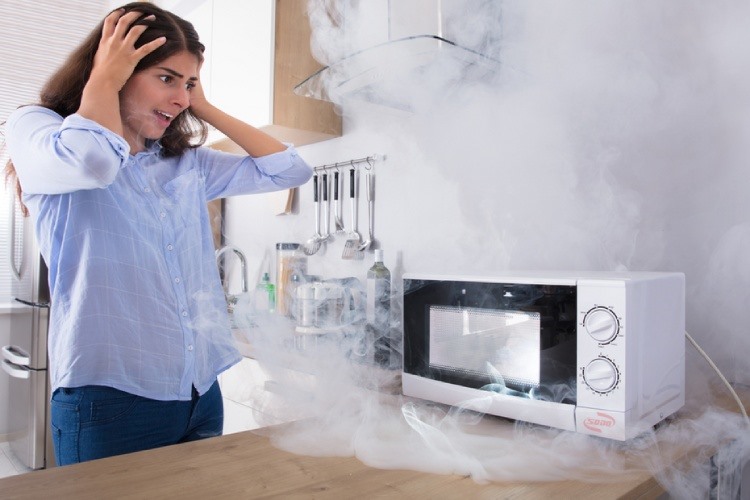 Kinh Nghiệm Mua Lò Vi Sóng Mà Bạn Nhất Định Phải Biết 5 Lò vi sóng giá rẻ