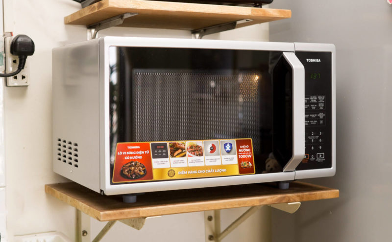 Kinh Nghiệm Mua Lò Vi Sóng Mà Bạn Nhất Định Phải Biết 3 Lò vi sóng dung tích lớn