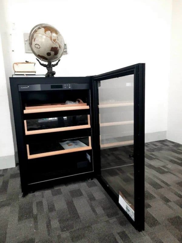 Tủ Bảo Quản Cigar EuroCave V-PURE-S 1000 Điếu 6 Tủ Bảo Quản Cigar EuroCave V-PURE-S 1000 Điếu