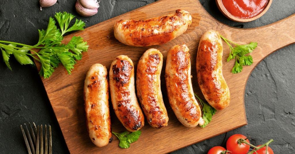 Cách Tận Dụng Tối Đa Nồi Chiên Không Dầu Của Bạn 4 Xúc xích Bratwurst