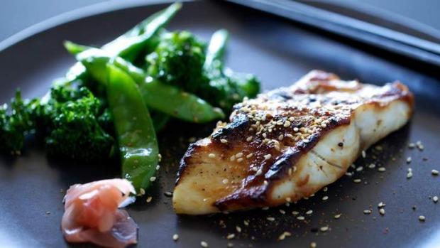 Cách Tận Dụng Tối Đa Nồi Chiên Không Dầu Của Bạn 5 Cá tuyết đen