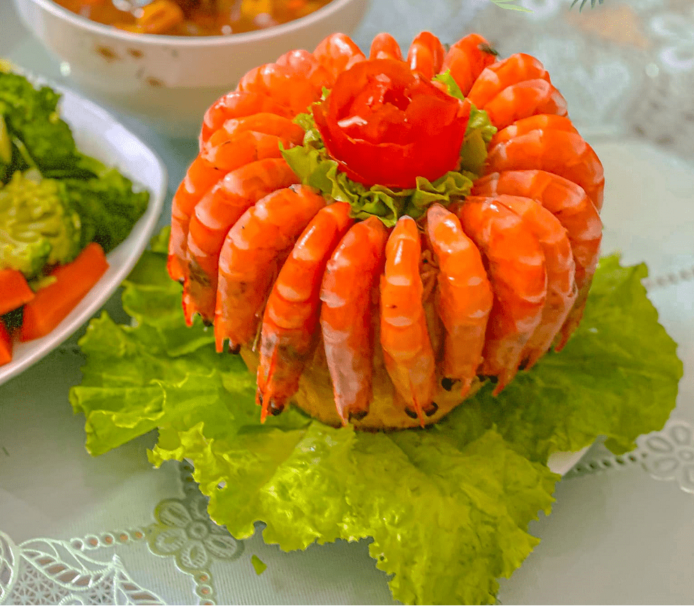 Cách làm tôm hấp trái dừa vừa ngon vừa lạ