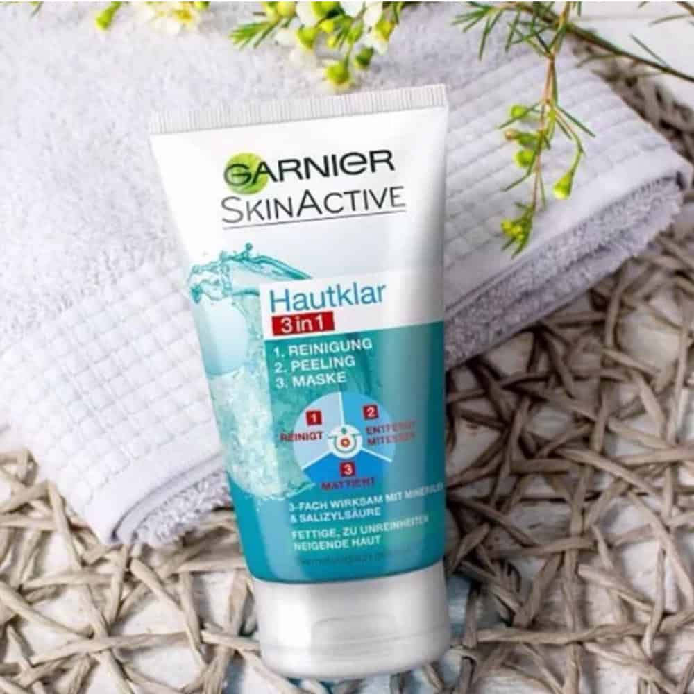 Sua-Rua-Mat-Garnier-Hautklar-4 Sữa Rửa Mặt Garnier Hautklar 3in1 Tonerde Dành Cho Da Mụn & Bị Nhờn 150ml