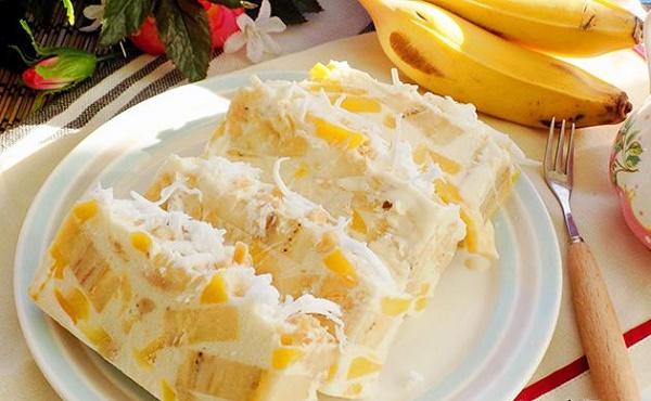 Cách Làm Kem Bằng Máy Ép Chậm Dễ Đến Bất Ngờ 2 Làm kem chuối bằng máy ép chậm