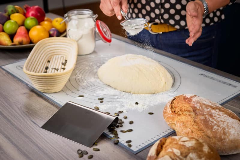 Tấm Lót Bánh Roesle 12465 68 x 53 cm