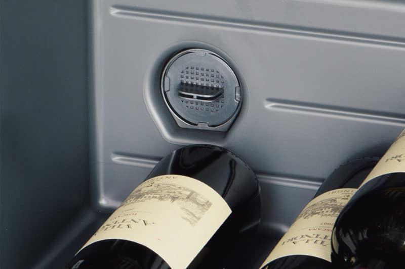 Tủ bảo quản rượu vang Liebherr WKgb 4113 Barrique 168 chai độc lập 13 Tủ Bảo Quản Rượu Vang Liebherr WKgb 4113 Barrique 168 Chai