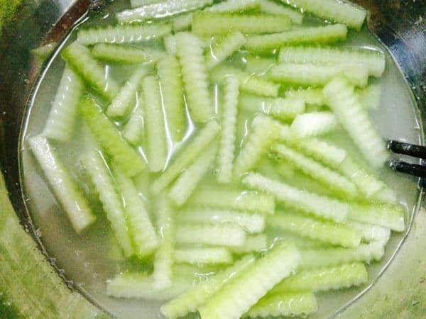 Cách Làm Mứt Bí Truyền Thống Đơn Giản Tại Nhà 2 mứt bí