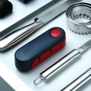 Dụng Cụ Mài Dao Joseph Joseph 10048 Rota Màu Xám Đỏ 5 Dụng Cụ Mài Dao Joseph Joseph 10048 Rota Màu Xám Đỏ