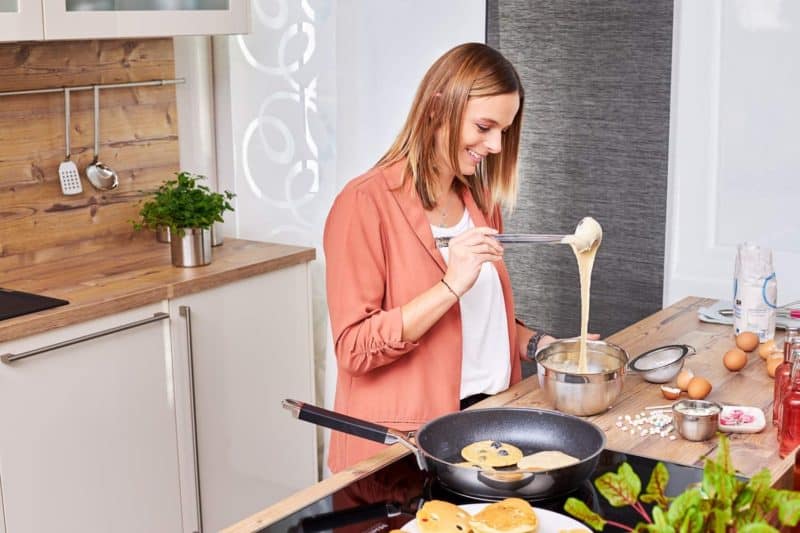 Bộ 2 tô trộn có nắp kính Roesle 13390 20-24cm 8 Bộ 2 Bát Tô Có Nắp Kính Roesle 13390 20-24cm