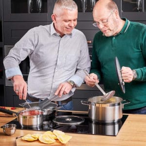 Phới Tạo Bọt Silicon Roesle 95545 27cm