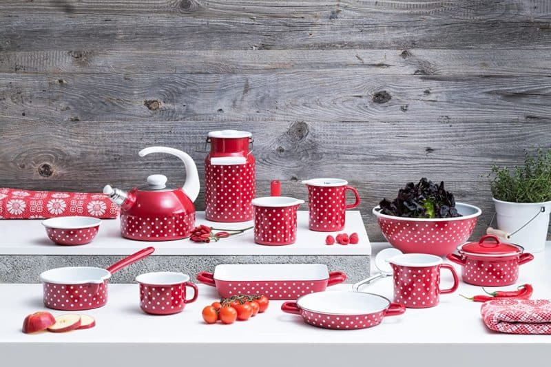 Ca Riess Country 0.75L & 1L Spot Red 4 Ca Riess Country 0.75L & 1L Spot Red