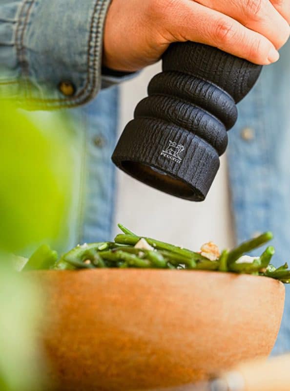 Bộ 2 Lọ Xay Tiêu Muối Peugeot Paris Nature and Black 30cm