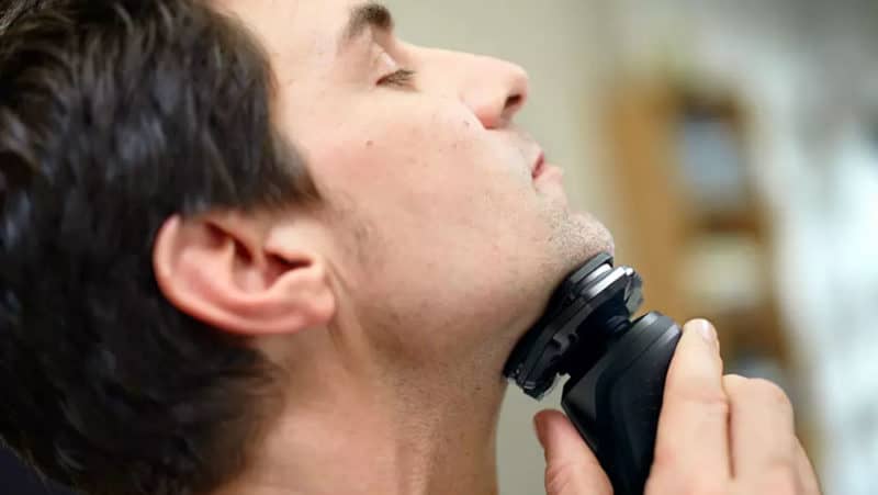 Máy Cạo Râu Philips S5586/66 Series 5000 SkinIQ