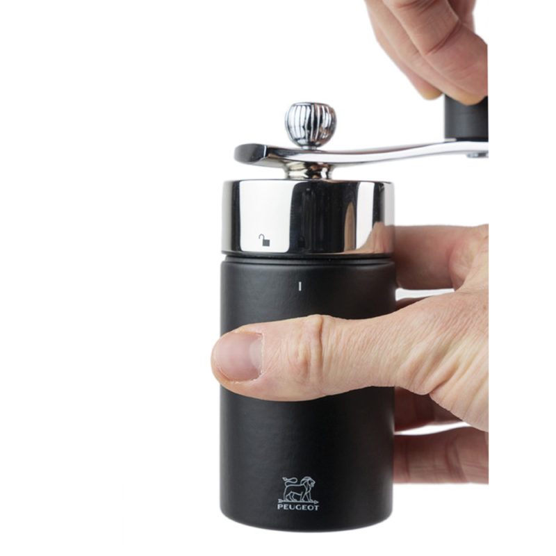 Cối Xay Hạt Nhục Đậu Khấu Peugeot Isen 39639 15cm