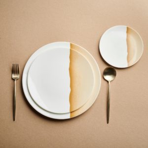 Đĩa Dibbern Silhouette Vàng Cát, Trắng 24 & 28cm 2 Đĩa Dibbern Silhouette Vàng Cát, Trắng 24 & 28cm