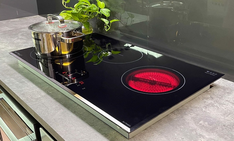 Bếp từ Bosch và Eurosun đều có những ưu và nhược điểm riêng