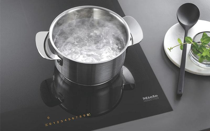 Miele KMDA 7634 FL tăng nhiệt nhanh