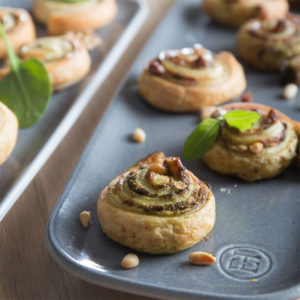 Đĩa Khai Vị Emile Henry 31x10 cm & 42x11 cm 9 Dia Khai Vi Emile Henry 31x10 cm 42x11 cm 2 Gia Dụng Đức Đà Nẵng