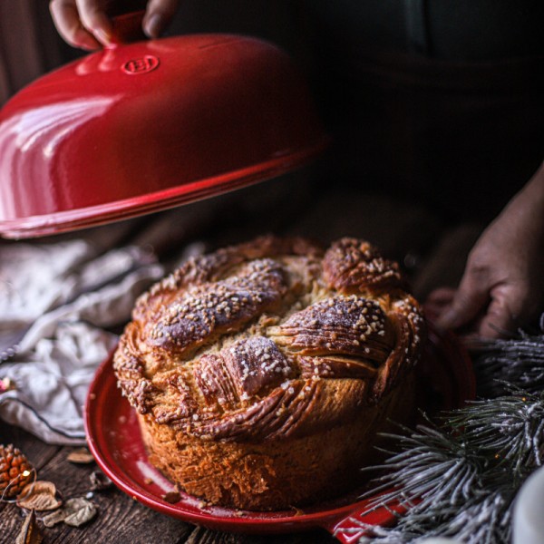 emile-henry-pirofila-campana-cuocipane-rossa-d34cm Thố Nướng Bánh Mì Có Nắp Emile Henry EH349108 34x28,5x16,5cm