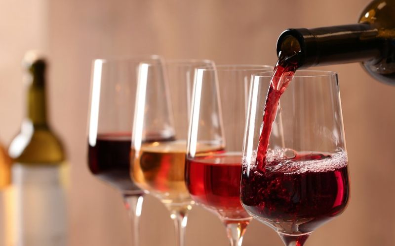 Giữ cho nước và rượu không bị phân lớp