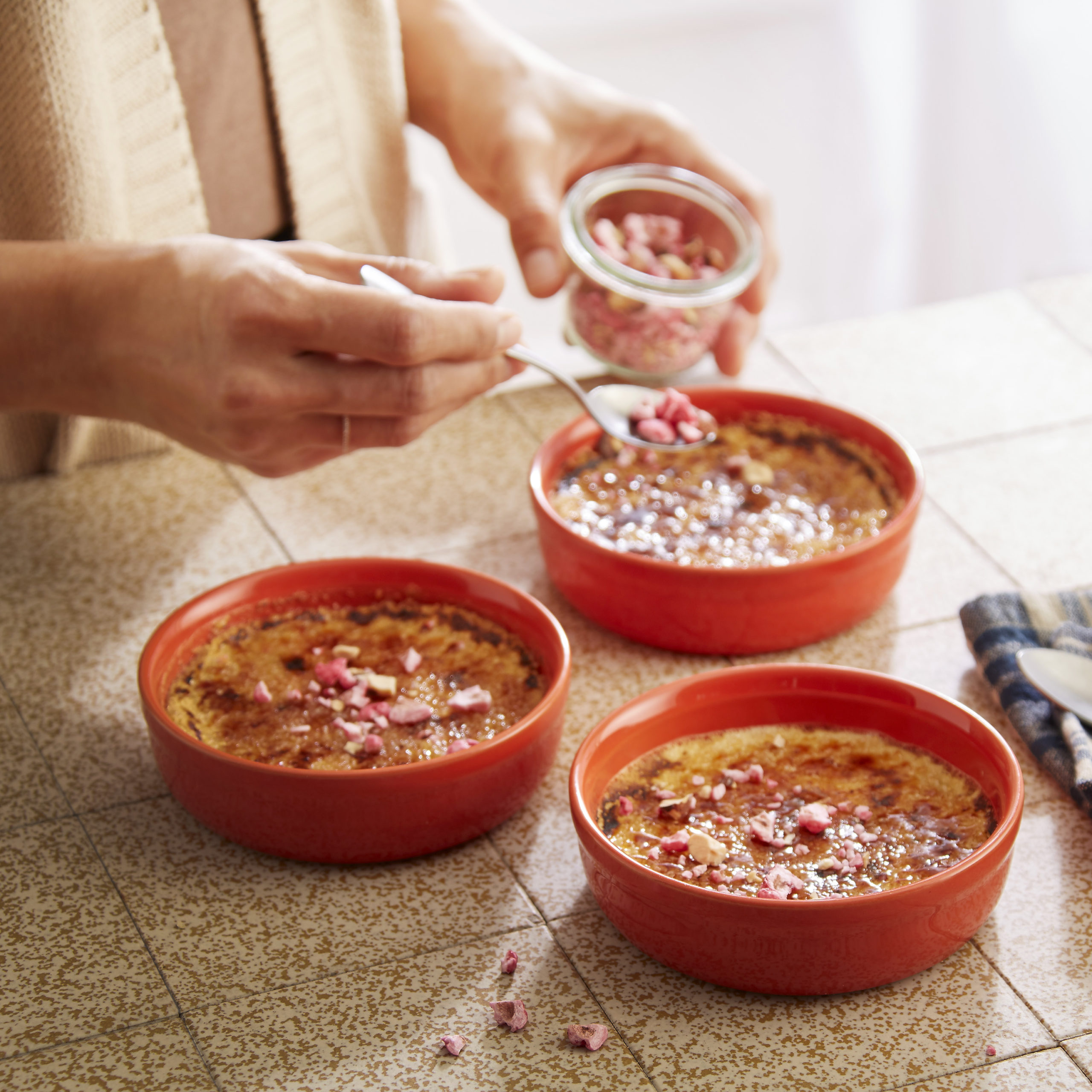 Khuôn Creame Brulee Emile Henry EH341013 Ø 12 cm EH 1013 Life Ramequin Ramekin CremeBrulee Making Praline A scaled Gia Dụng Đức Đà Nẵng