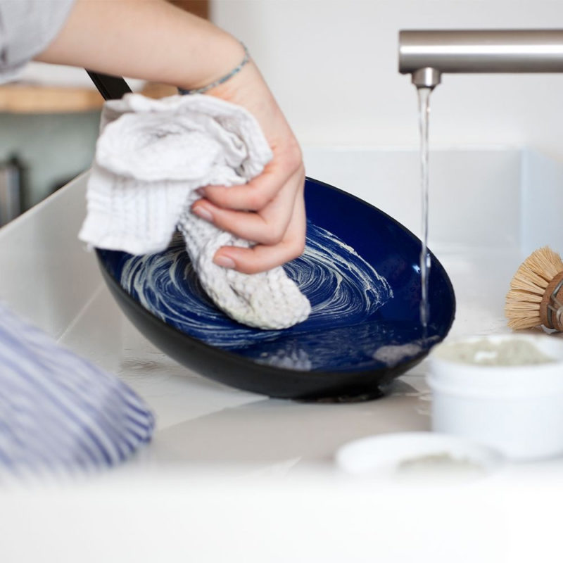 Kem Vệ Sinh Men Sứ Riess Classic 200g 6050-000