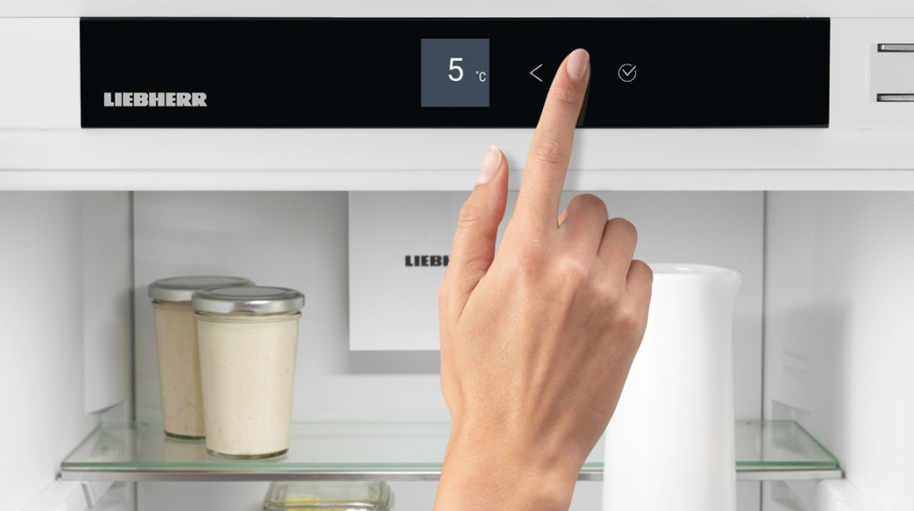 Tủ lạnh âm tủ Liebherr 297 L IRBPh 5170 Peak BioFresh - Touch & Swipe: Bảng điều khiển cảm ứng trực quan Tủ lạnh âm tủ Liebherr 297 L IRBPh 5170 Peak BioFresh