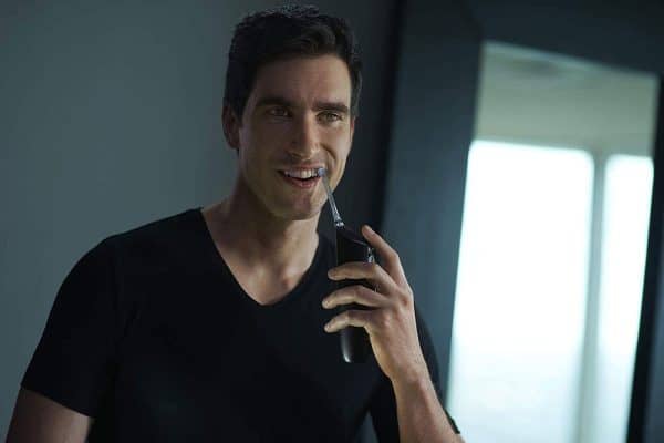 Máy Tăm Nước Philips Sonicare AirFloss Ultra HX8431/03 Màu Đen-3