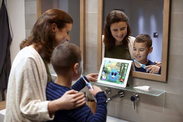 Bàn Chải Điện Trẻ Em Philips HX6322/04-4