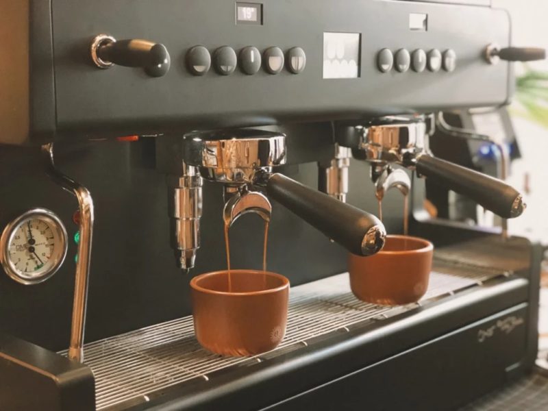 Cấu tạo và nguyên lý hoạt động của máy pha cà phê Espresso 2 Group Head của máy pha cà phê