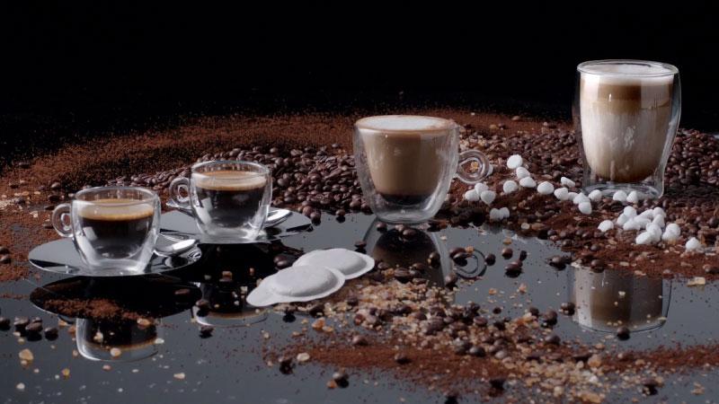 Máy pha cafe bán tự động Smeg ECF01CREU Cream 11 Máy Pha Cà Phê Smeg ECF01CREU Cream-2