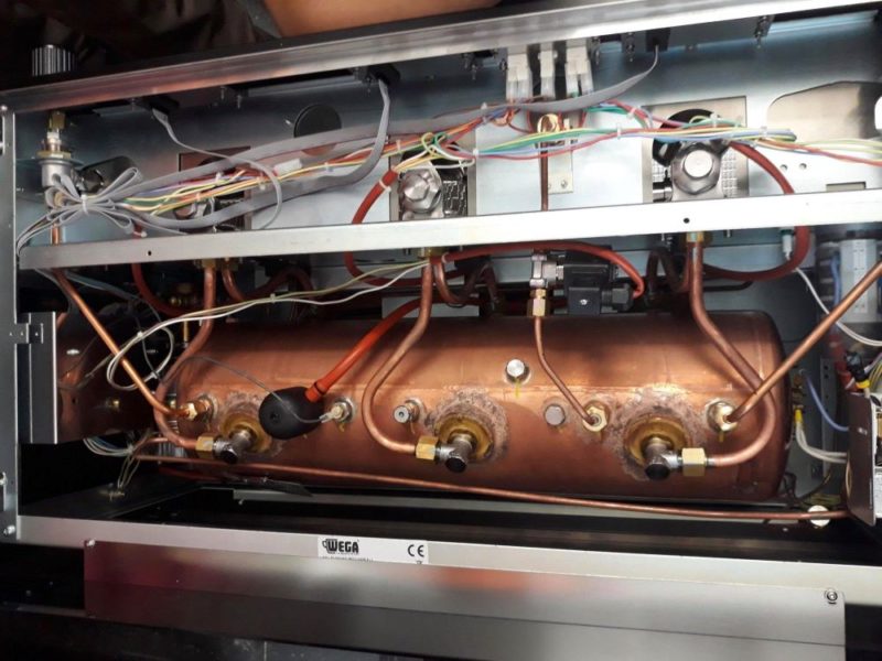 Cấu tạo và nguyên lý hoạt động của máy pha cà phê Espresso 1 Nồi hơi máy pha cà phê