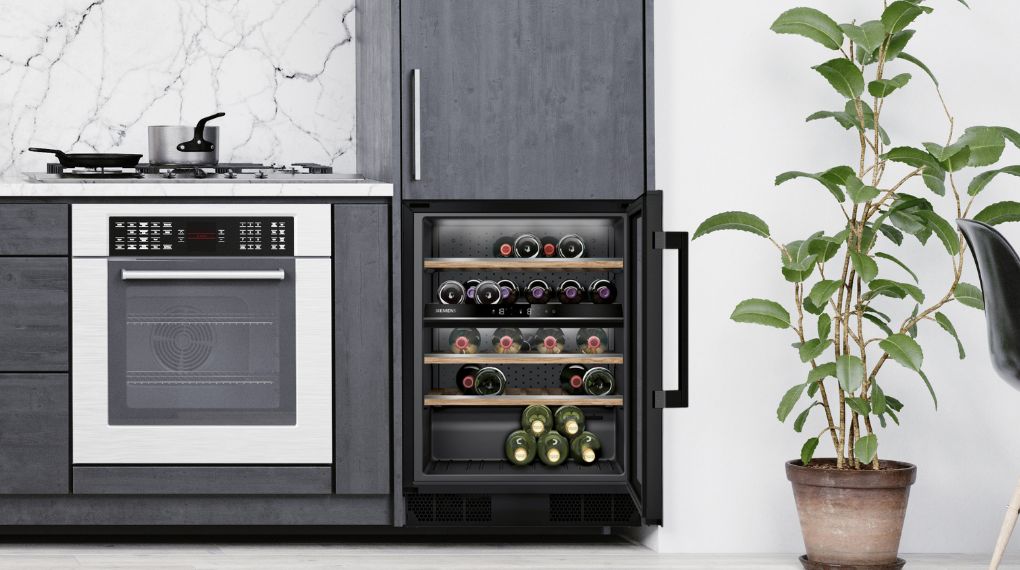 Tủ bảo quản rượu vang Siemens KU21WAHG0 iQ500 44 chai âm tủ - Sự lựa chọn hoàn hảo Tủ bảo quản rượu vang Siemens KU21WAHG0 iQ500 44 chai âm tủ
