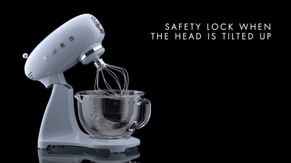 Máy trộn bột đa năng Smeg SMF02 - Phụ kiện đi kèm đa dạng Máy trộn bột đa năng Smeg SMF02