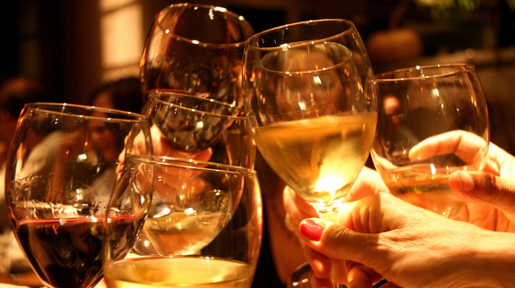 Tủ lạnh âm tủ Liebherr 296 lít IRBAd 5190 Peak BioFresh 25 Tủ lạnh âm tủ Liebherr 296 lít IRBAd 5190 Peak BioFresh-Chế độ Party giúp đồ uống được làm lạnh nhanh chóng