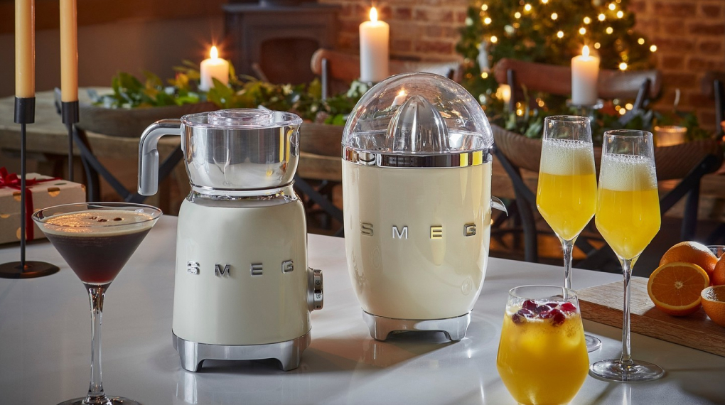 Máy tạo bọt sữa Smeg MFF11 May tao bot sua Smeg MFF11 2 1 Gia Dụng Đức Đà Nẵng