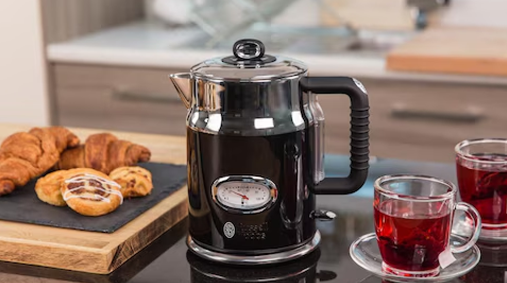 Chức năng an toàn của bình đun siêu tốc Russell Hobbs 21670-70 Retro