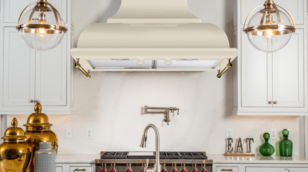 Máy hút mùi áp tường Smeg Cortina KC16 - Sự lựa chọn tuyệt vời cho căn bếp của mọi gia đình Máy hút mùi áp tường Smeg Cortina KC16